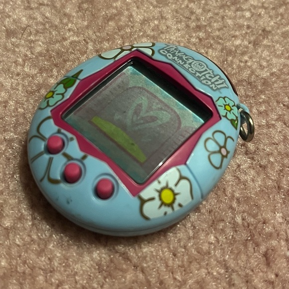 Vintage Tamagotchi Connection V2 - Picture 4 of 4